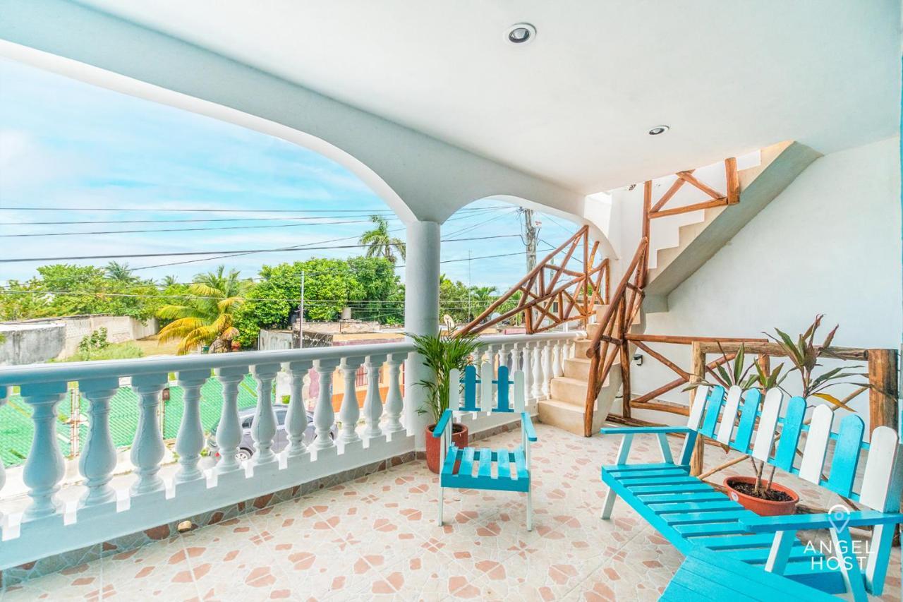 Malecon Beach House In Progreso 1 Block From Beach Exterior photo